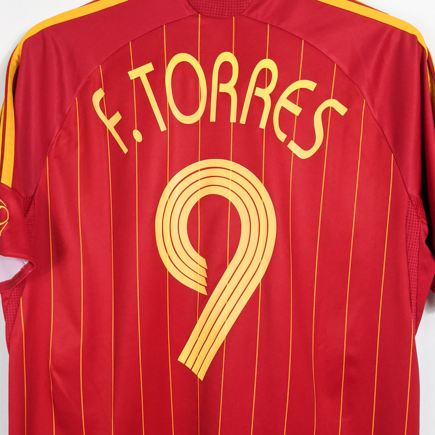 Authentic Spain 2006/08 Home - F. Torres #9 Size M