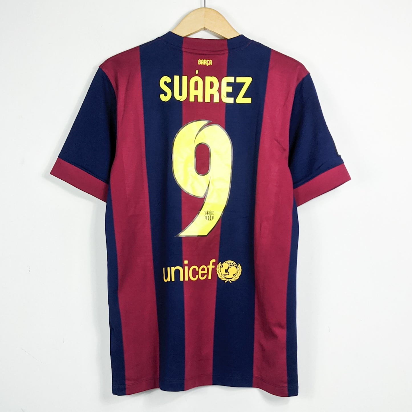 Authentic Barcelona 2014/15 Home - Suarez #9 Size M