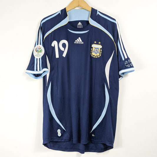 Authentic Argentina 2006 Away - Messi #19 Size XL