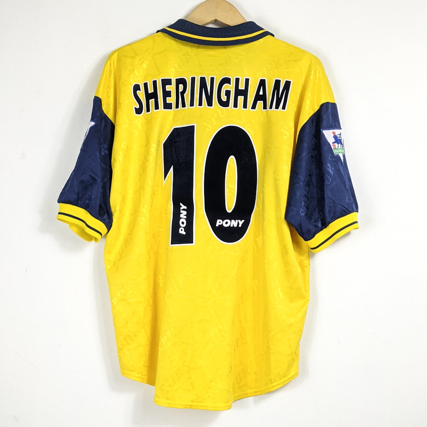 Authentic Tottenham Hotspur 1995/96 Third - Sheringham #10 Size L