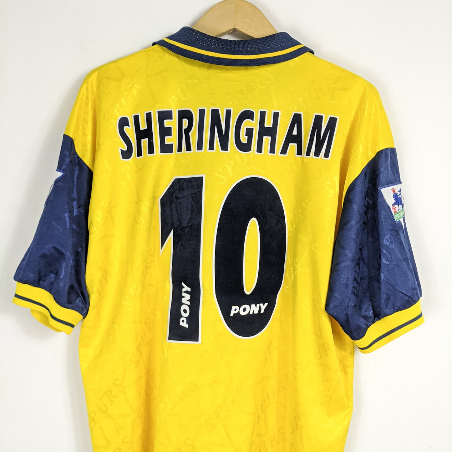 Authentic Tottenham Hotspur 1995/96 Third - Sheringham #10 Size L
