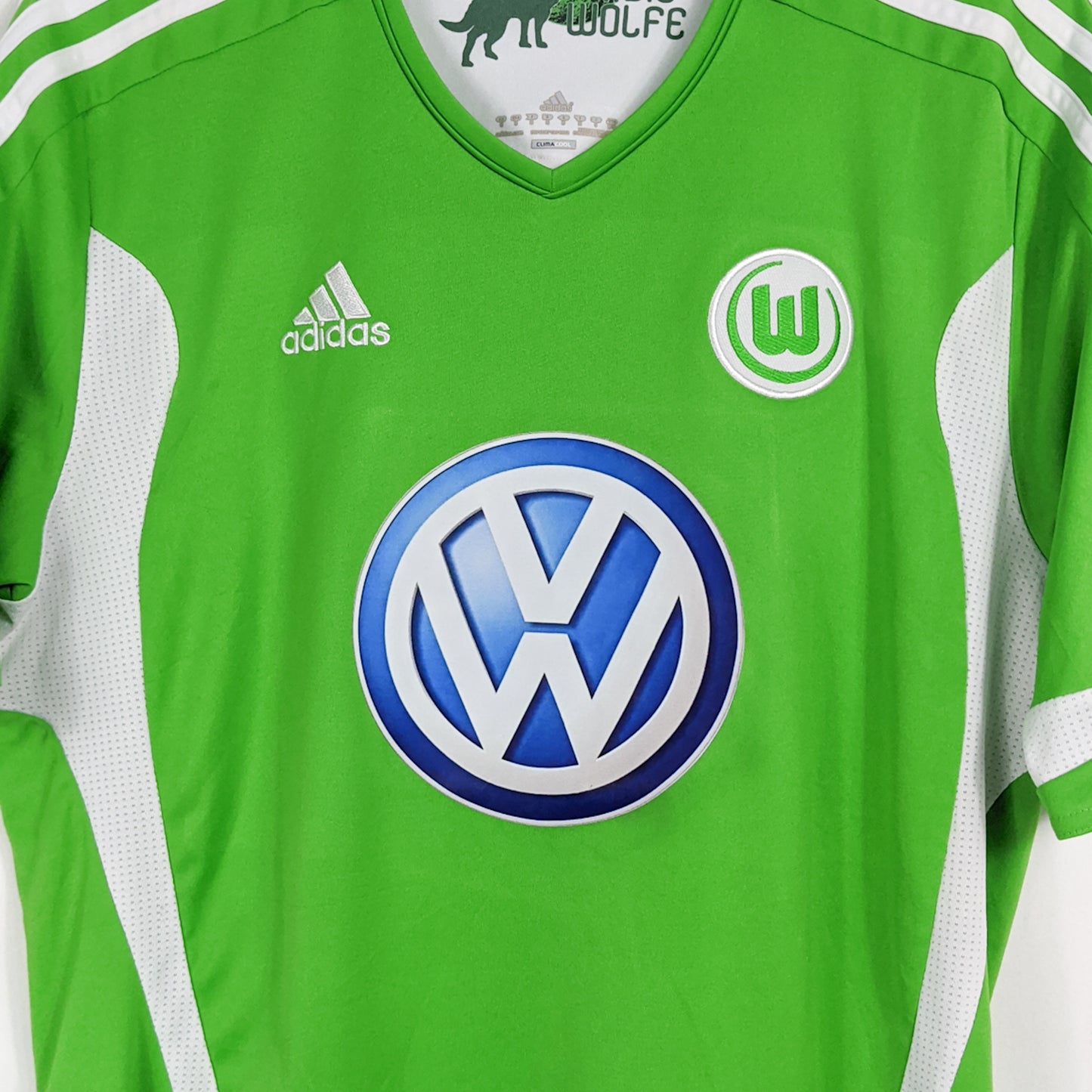 Authentic Wolfsburg 2011 Home - Mandzukic #18 Size M