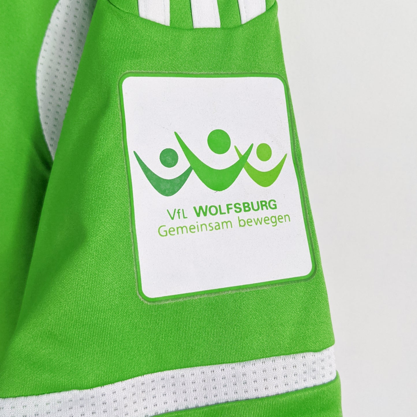 Authentic Wolfsburg 2011 Home - Mandzukic #18 Size M