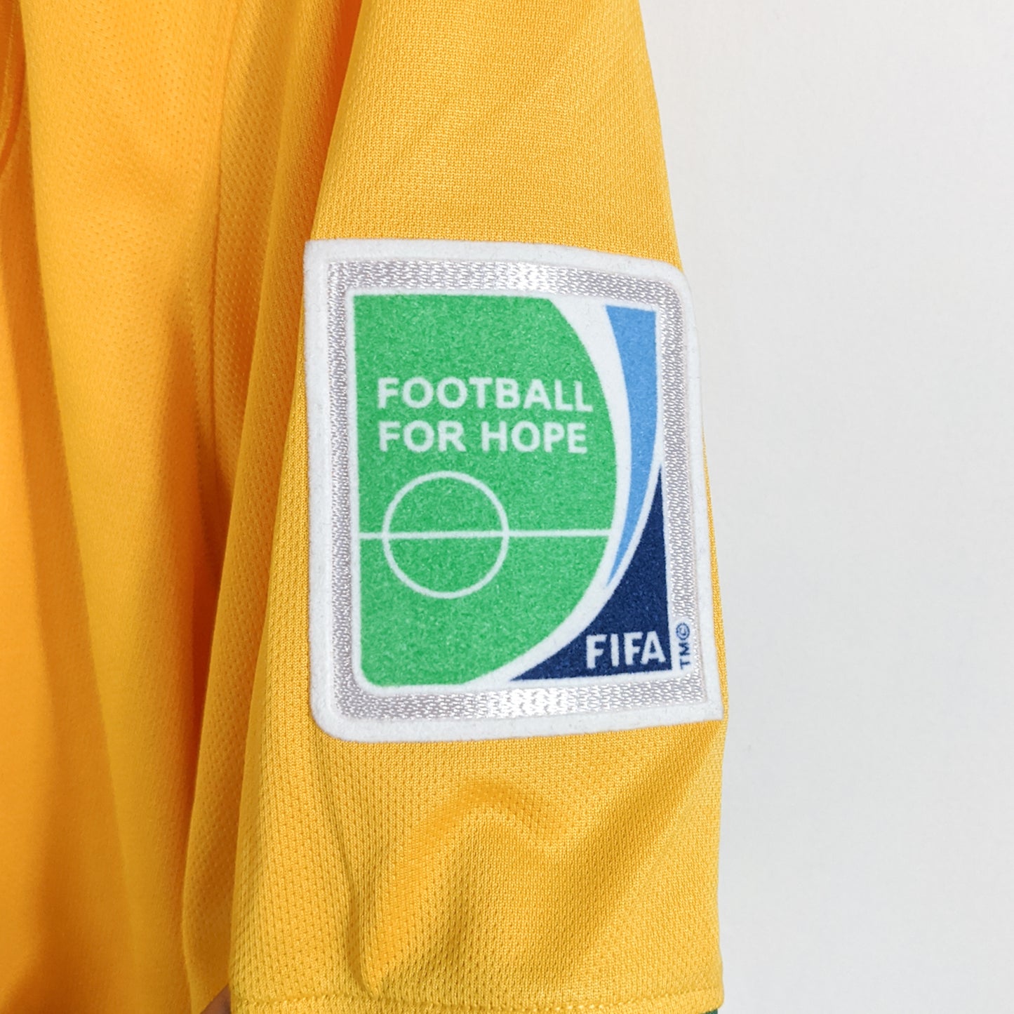 Authentic Australia 2014 Home - Cahill #4 Size XL
