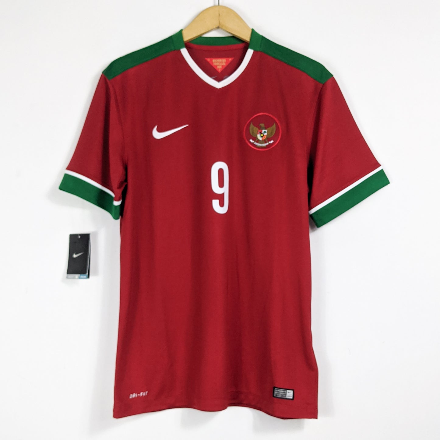 Authentic Indonesia 2014 Home - Cristian Gonzales #9 Size M (Bnwt)