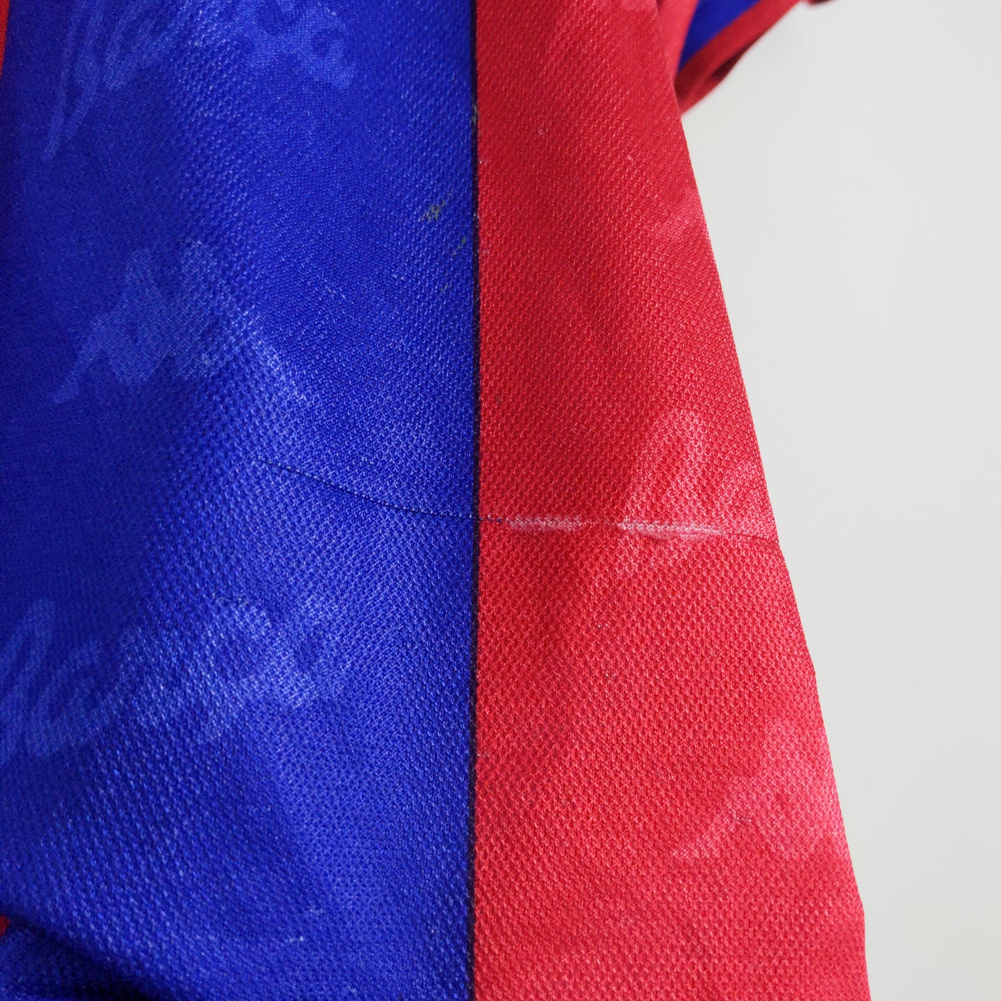 Authentic Barcelona 1995/97 Home - Ronaldo #9 Size M