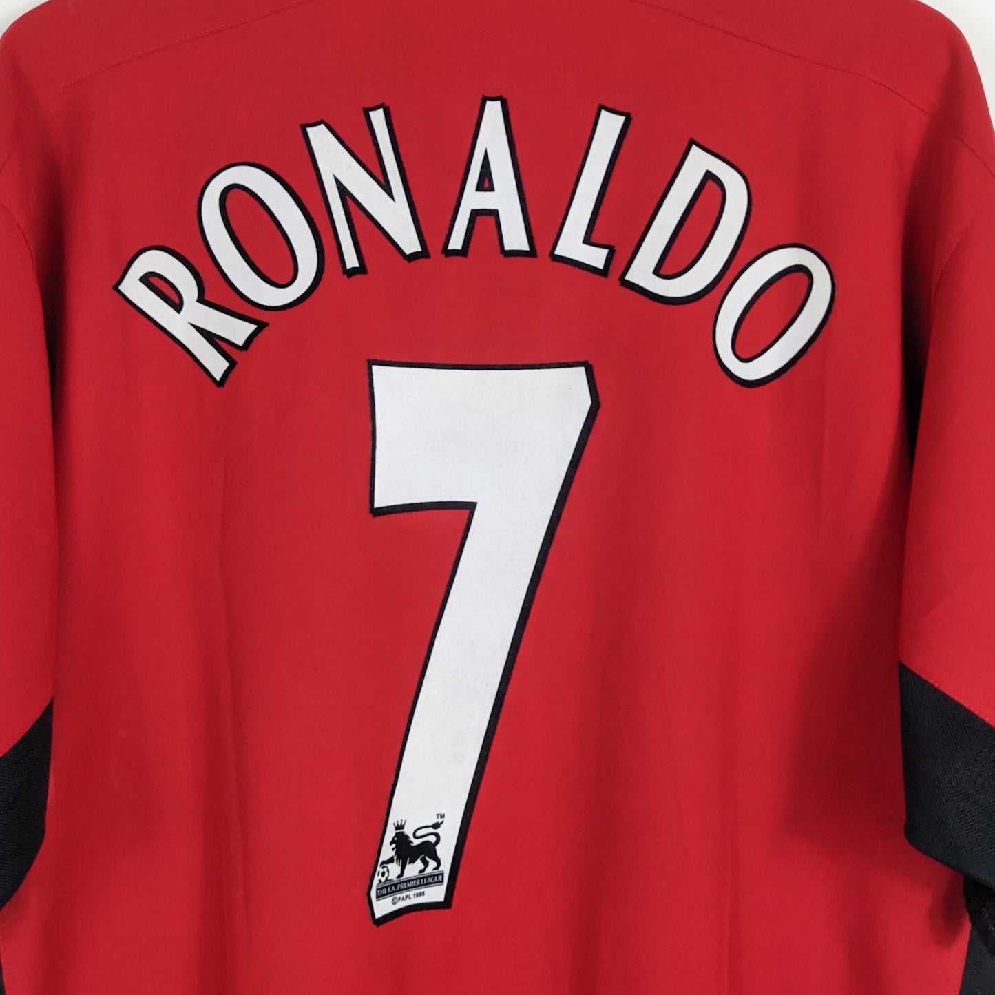 Authentic Manchester United 2002/04 Home - Ronaldo #7 Size XL
