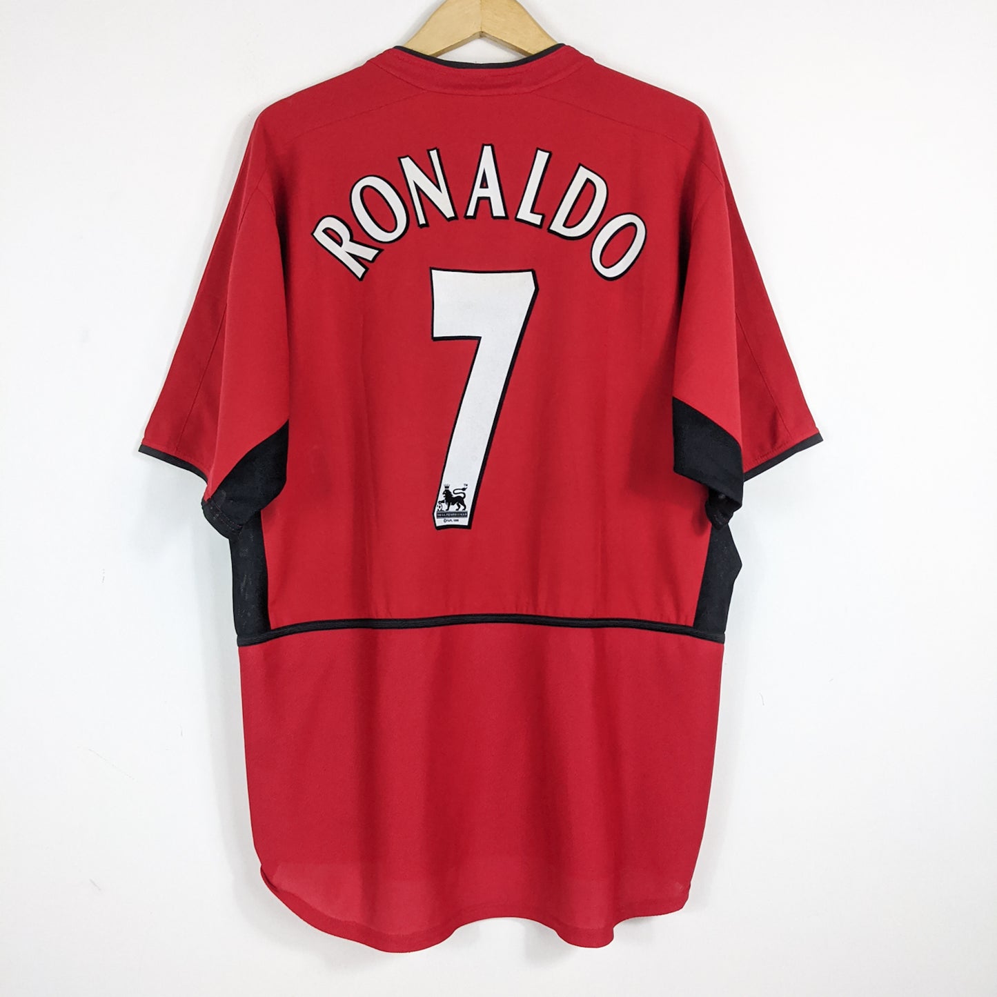 Authentic Manchester United 2002/04 Home - Ronaldo #7 Size XL