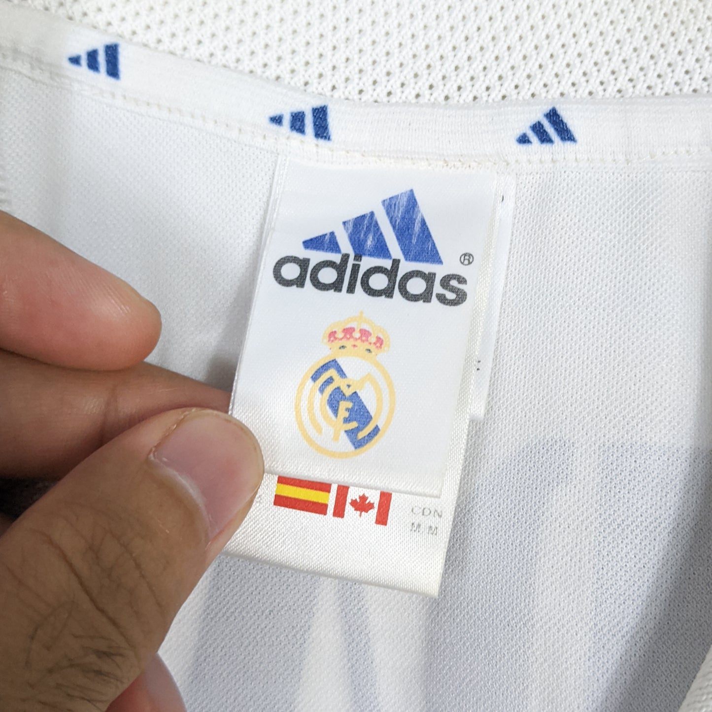 Authentic Real Madrid 2001/02 Home - Zidane #5 Size M