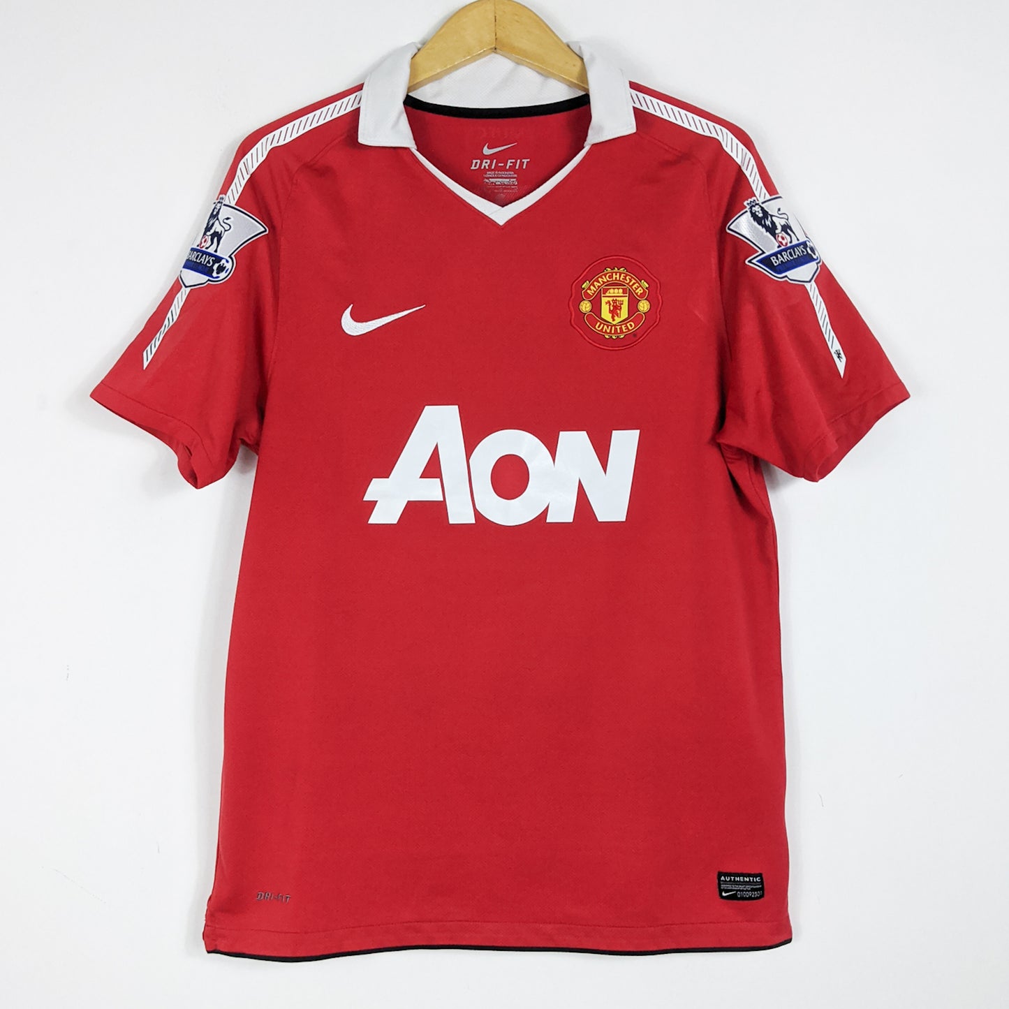 Authentic Manchester United 2010/11 Home - Vidic #15 Size M