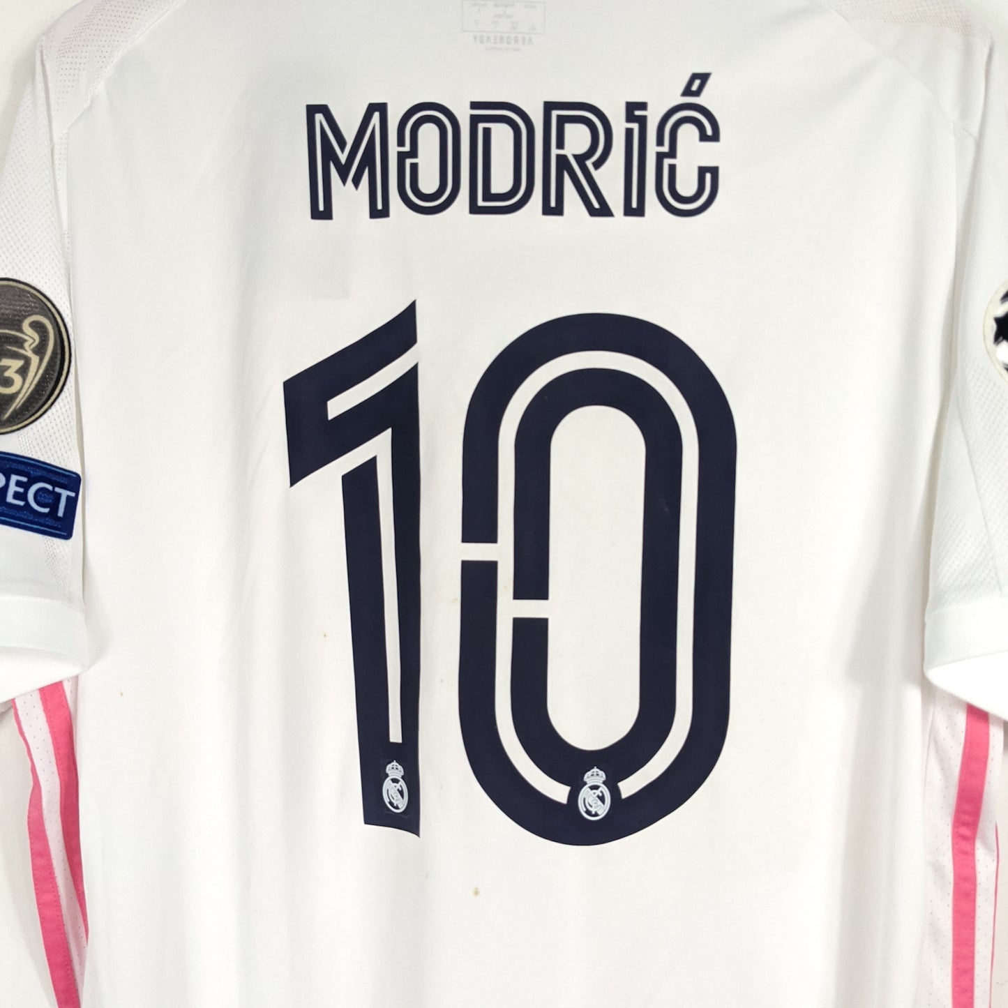 Authentic Real Madrid 2020/21 Home - Modric #10 Size L (Bnwt)