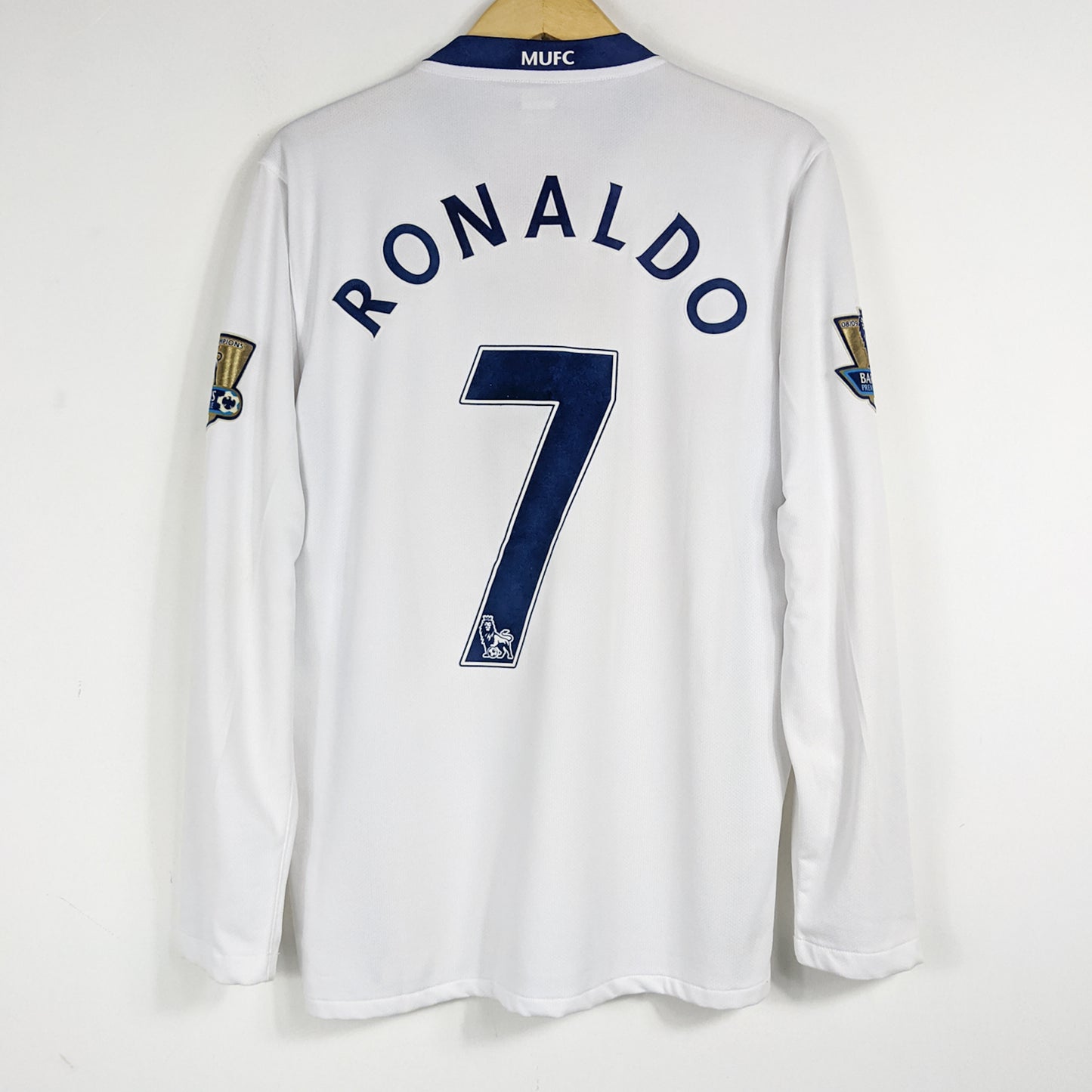 Authentic Manchester United 2008/09 Away - Ronaldo #7 Size M (Ls)