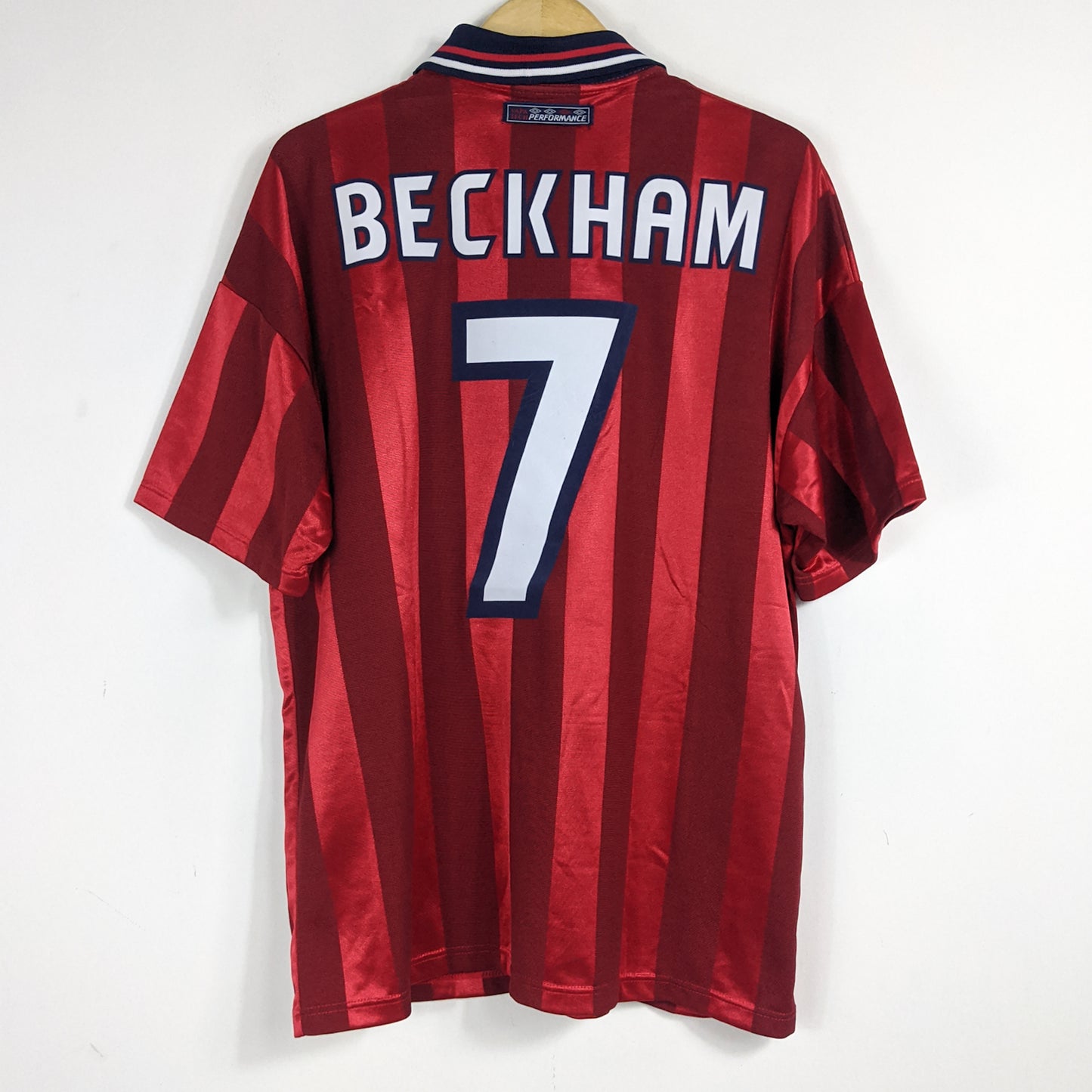 Authentic England 1998 Away - Beckham #7 Size L (Mdt)