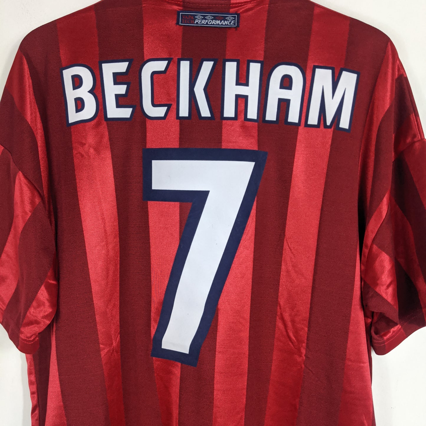 Authentic England 1998 Away - Beckham #7 Size L (Mdt)
