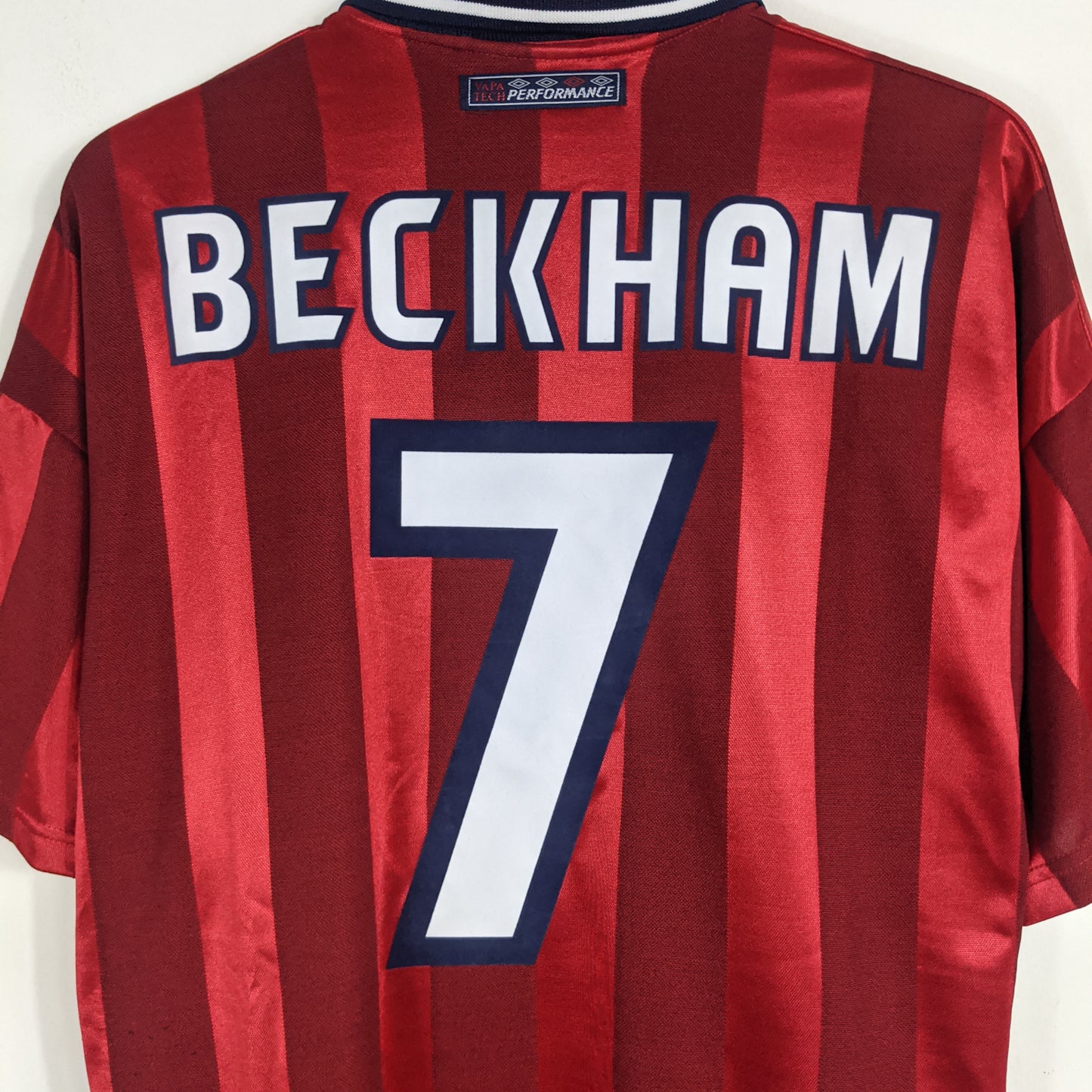 Authentic England 1998 Away - Beckham #7 Size L
