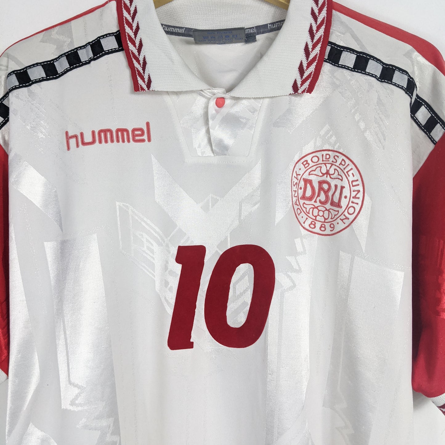 Authentic Denmark 1996/97 Away - Laudrup #10 Size L