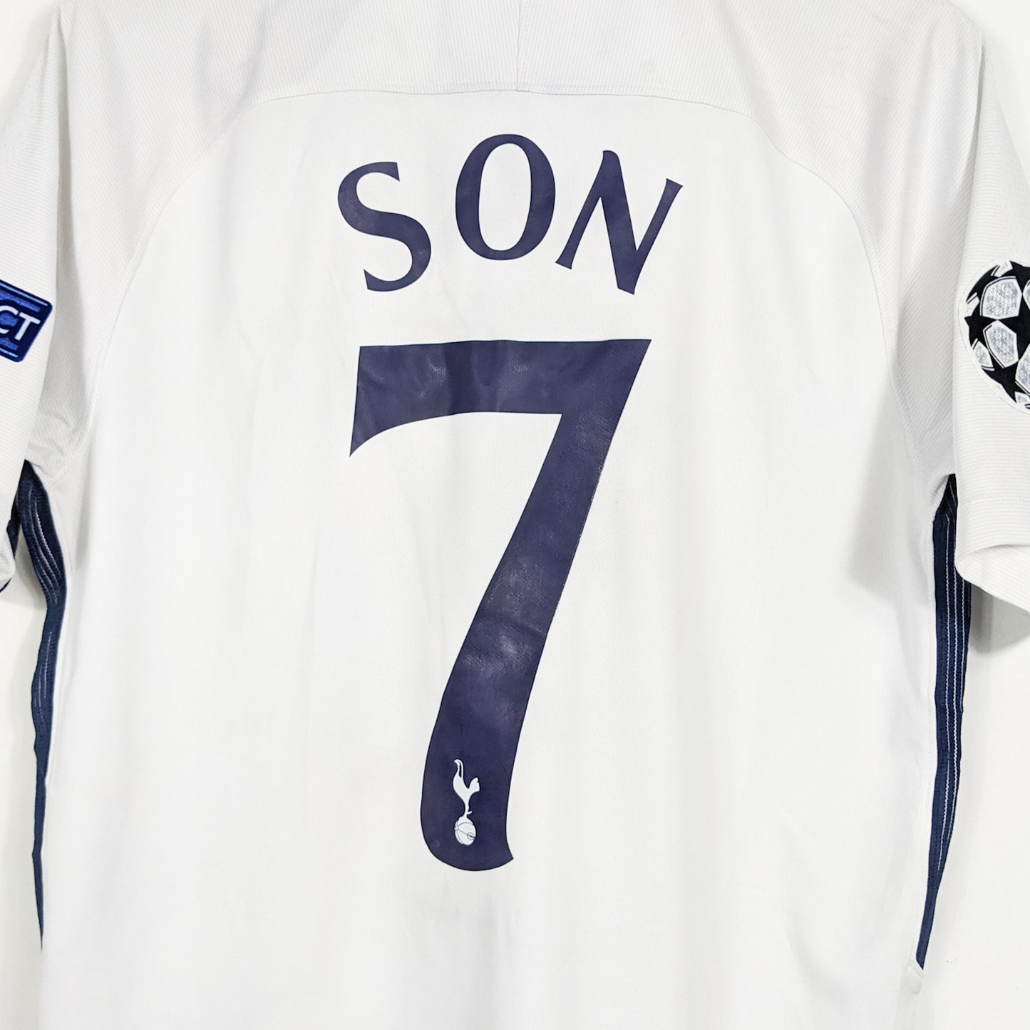 Authentic Tottenham 2017/18 Home - Son #7 Size M