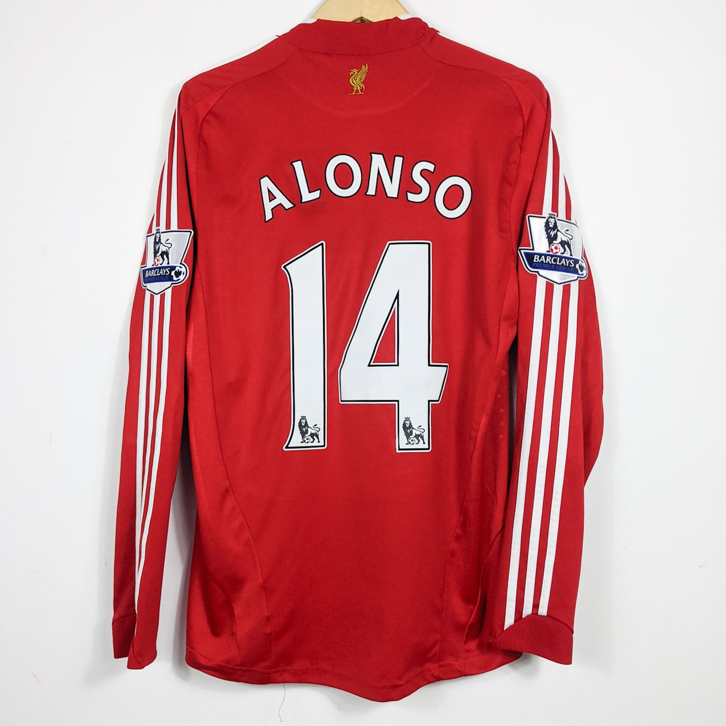 Authentic Liverpool 2008/09 Home - Alonso #14 Size M (Ls)