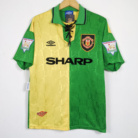 Authentic Manchester United 1993/94 Third - Cantona #7 Size M