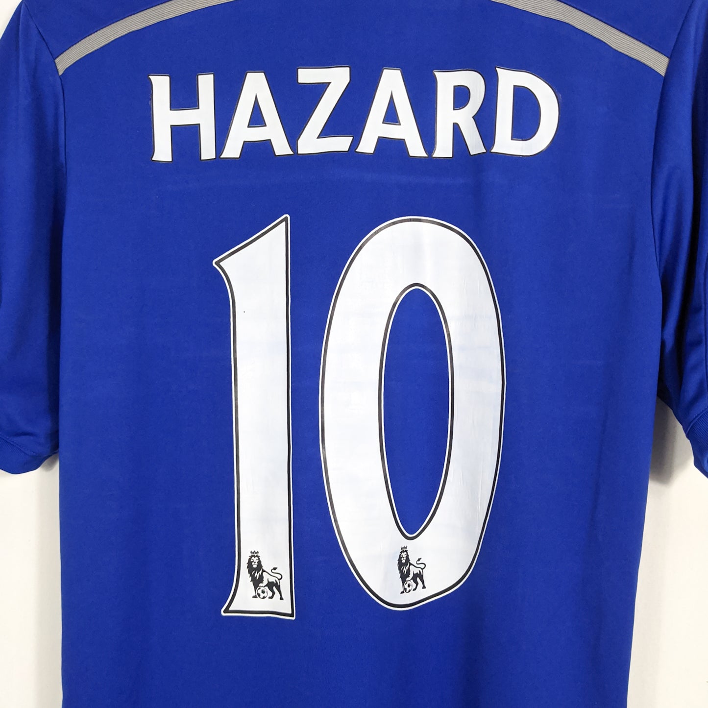 Authentic Chelsea 2014/15 Home - Hazard #10 Size M
