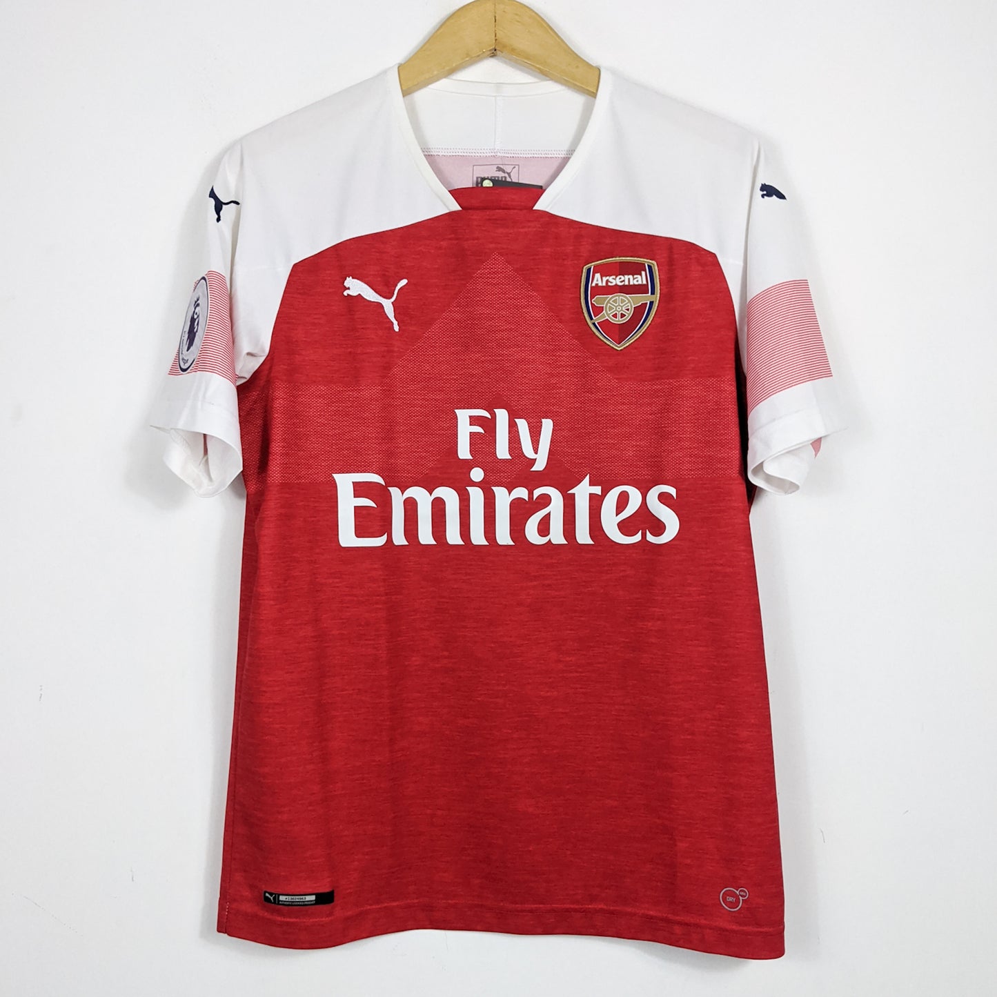 Authentic Arsenal 2018/19 Home - Ozil #10 Size M