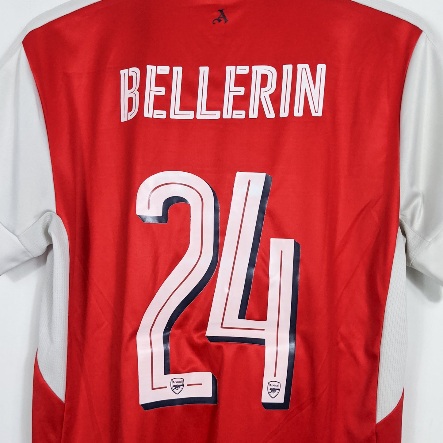 Authentic Arsenal 2016/17 Home - Bellerin #24 Size M (Mdt)