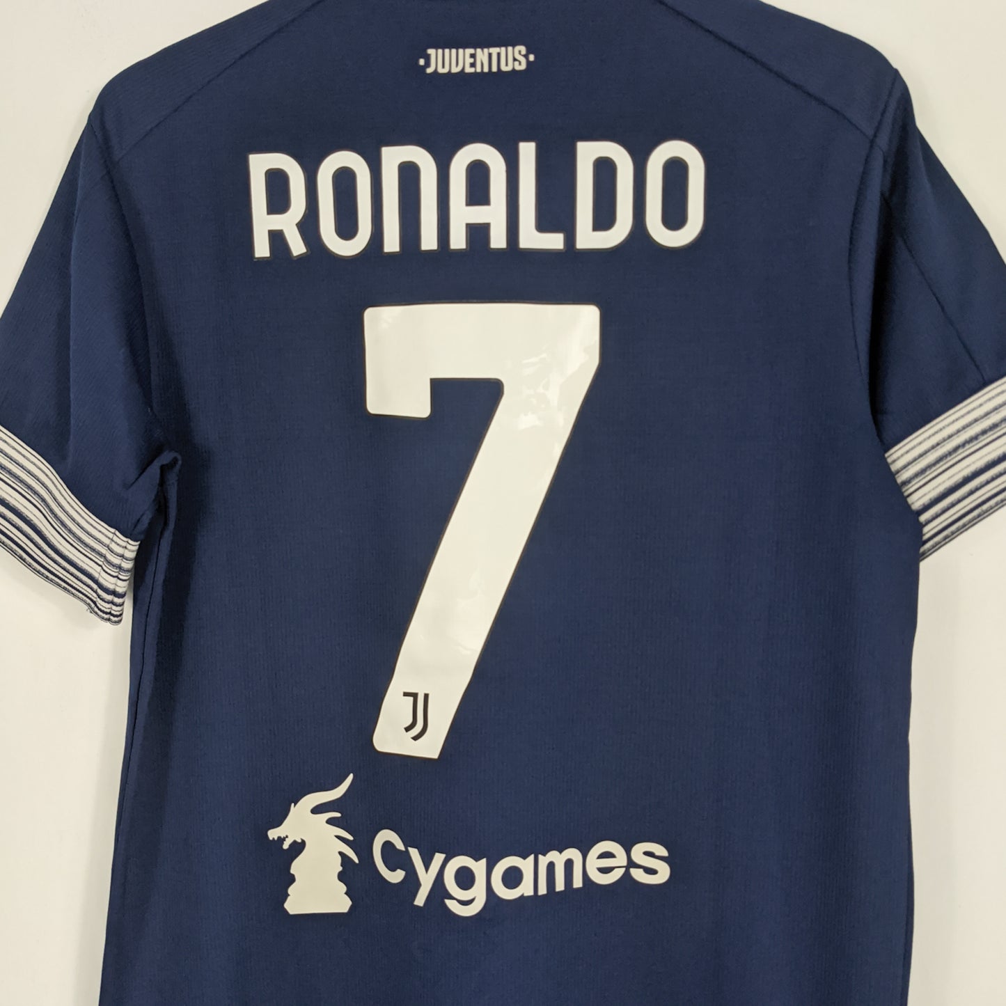 Authentic Juventus 2020/21 Away - Ronaldo #7 Size M