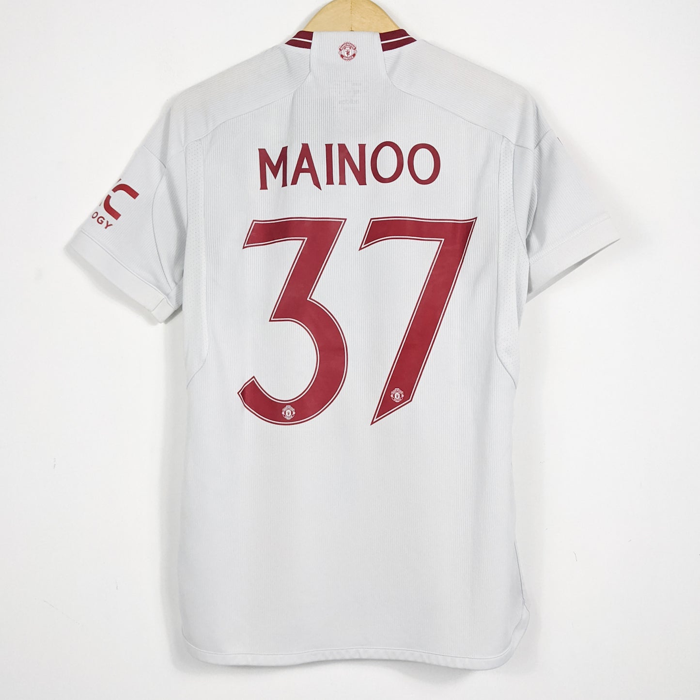 Authentic Manchester United 2023/24 Third - Mainoo #37 Size M