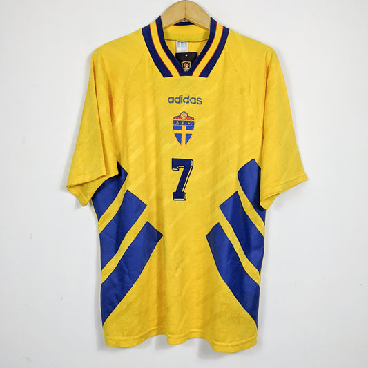 Authentic Sweden 1994/96 Home - Larsson #7 Size L