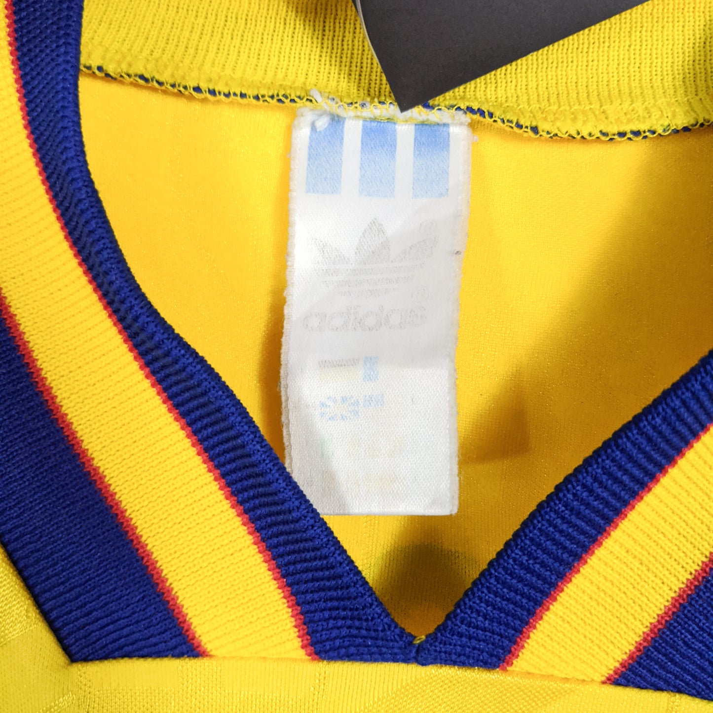 Authentic Sweden 1994/96 Home - Larsson #7 Size L