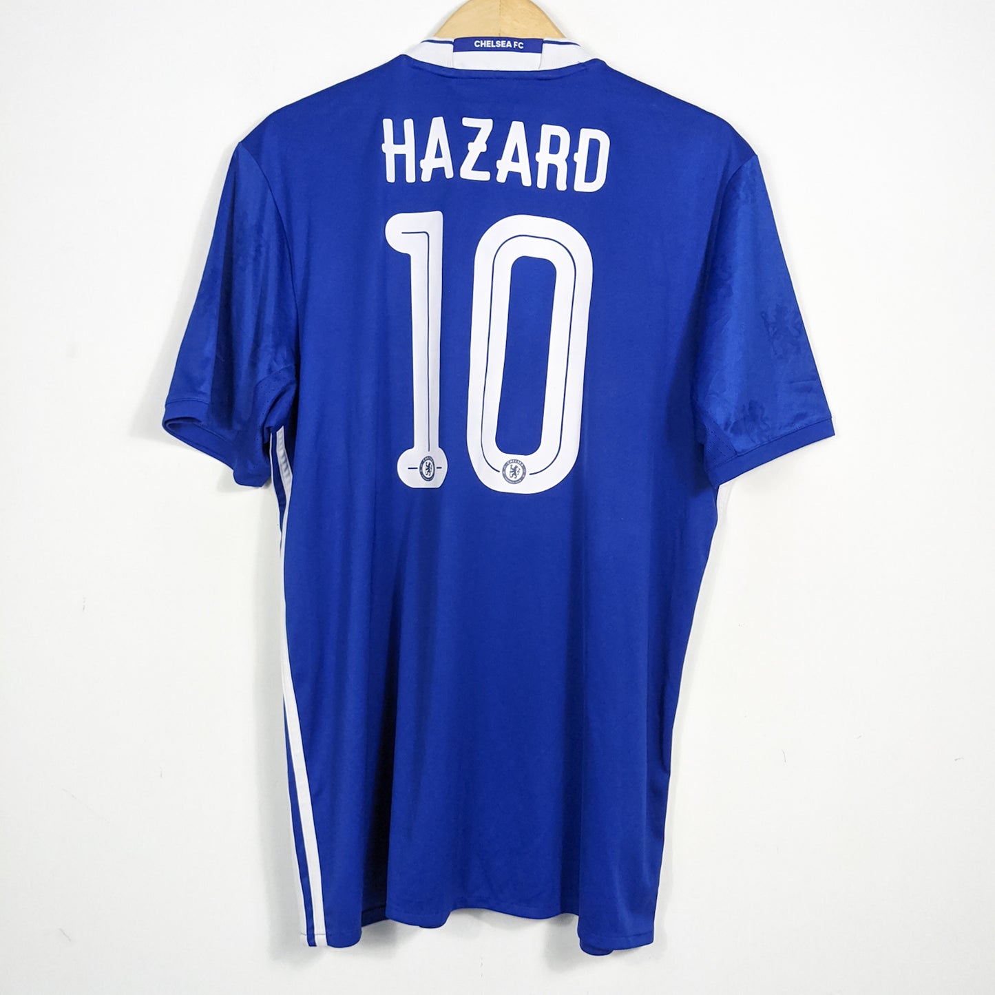 Authentic Chelsea 2016/17 Home - Hazard #10 Size XL