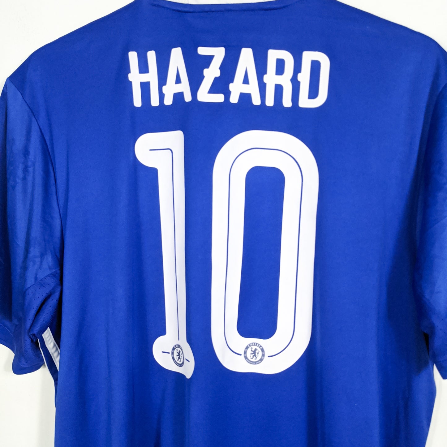 Authentic Chelsea 2016/17 Home - Hazard #10 Size XL