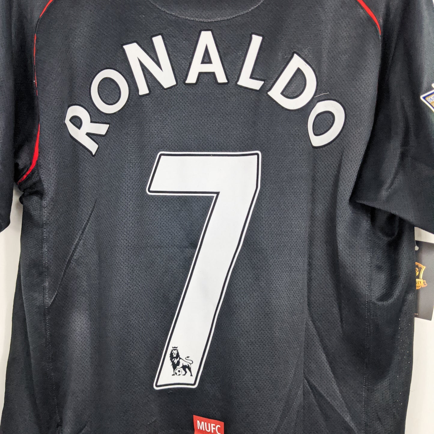 Authentic Manchester United 2007/08 Away - Ronaldo #7 Size M