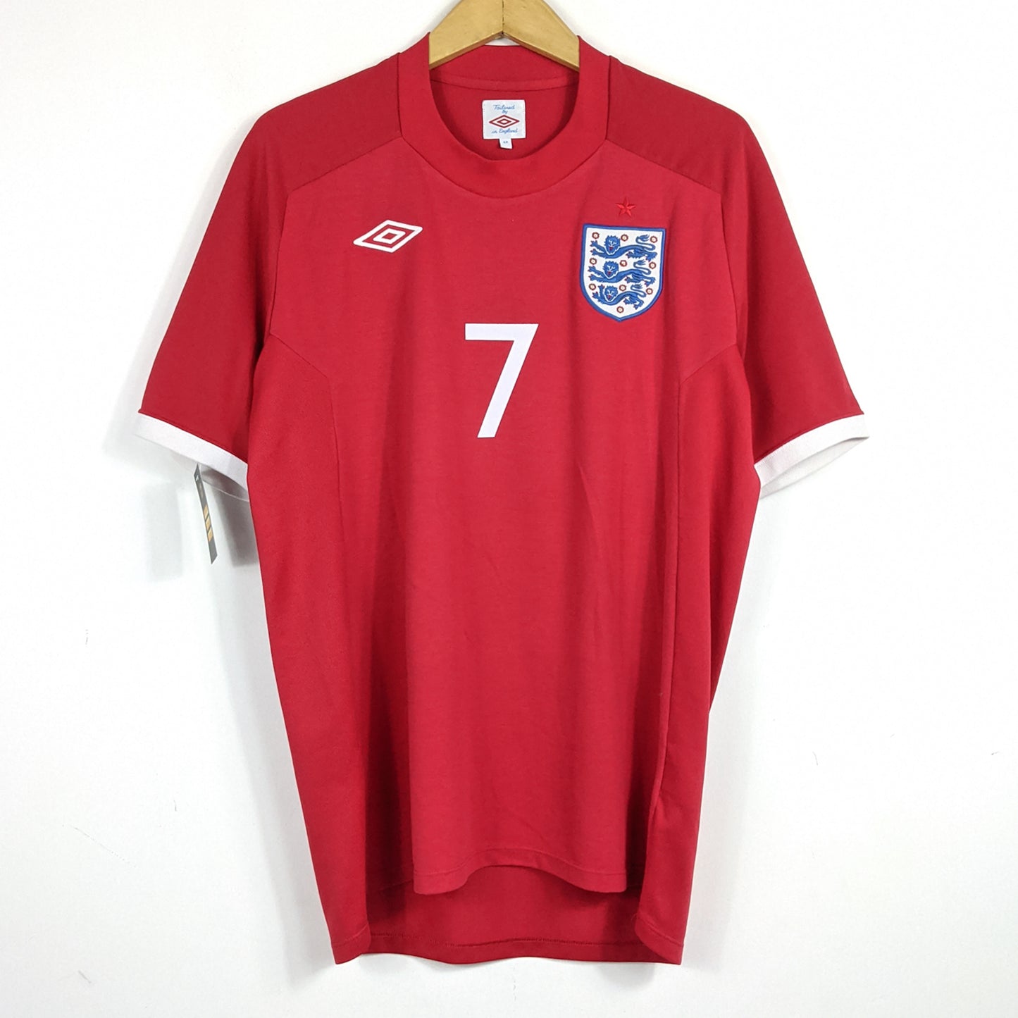 Authentic England 2010/11 Away - Beckham #7 Size M fit L