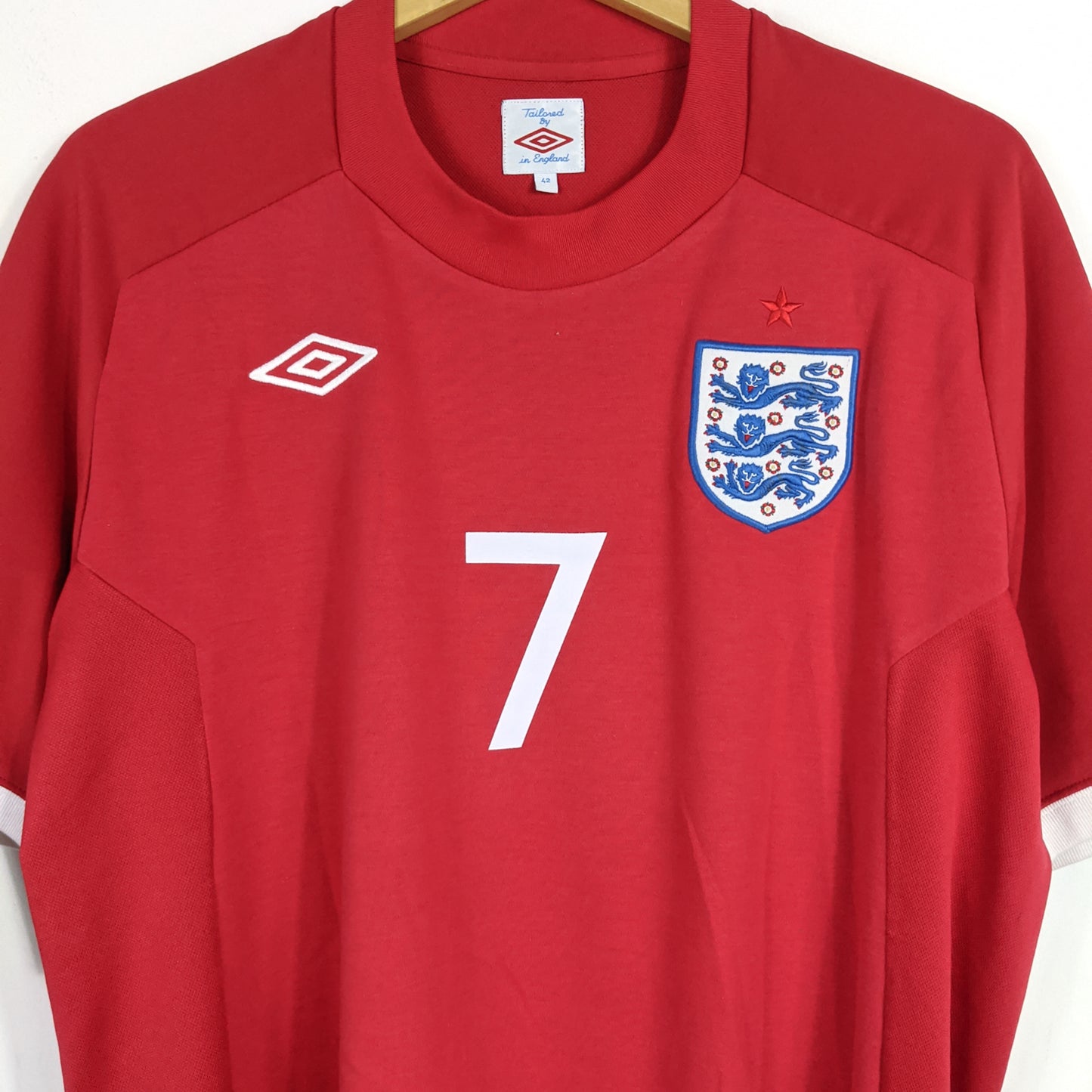 Authentic England 2010/11 Away - Beckham #7 Size M fit L