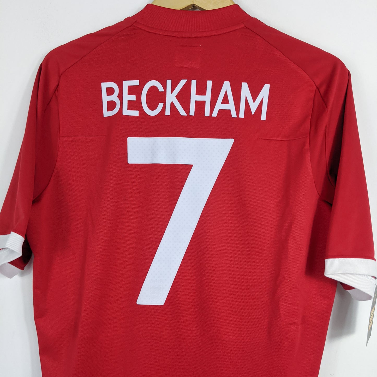 Authentic England 2010/11 Away - Beckham #7 Size M fit L