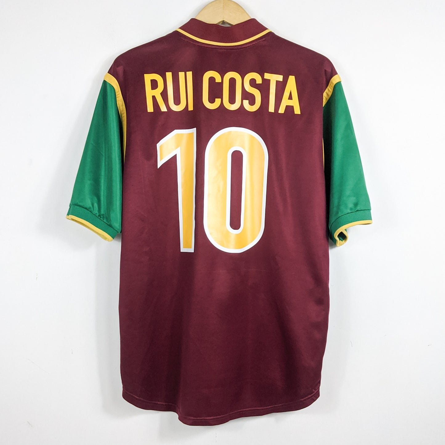 Authentic Portugal 1999/00 Home - Rui Costa #10 Size M