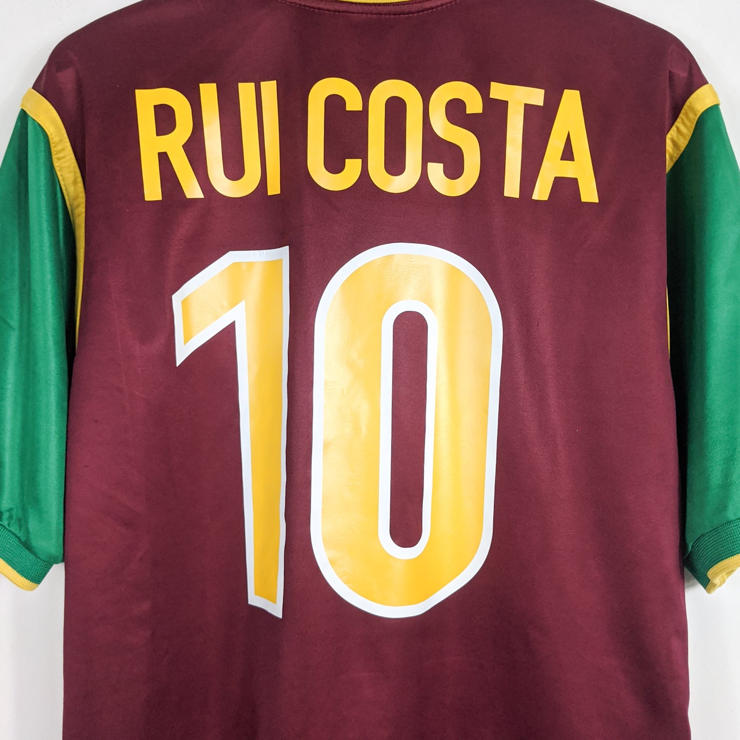 Authentic Portugal 1999/00 Home - Rui Costa #10 Size M