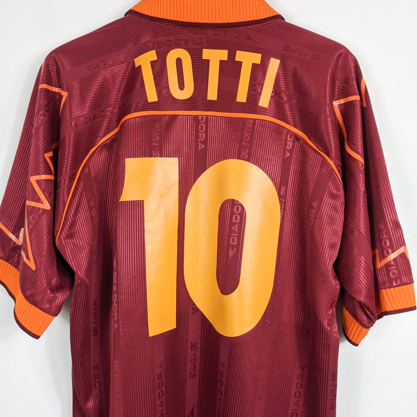 Authentic AS Roma 1999/00 Home - Totti #10 Size XL