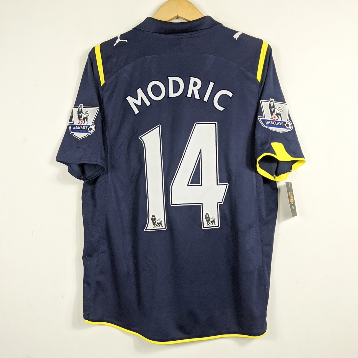 Authentic Tottenham Hotspurs 2009/10 Away - Modric #14 Size M