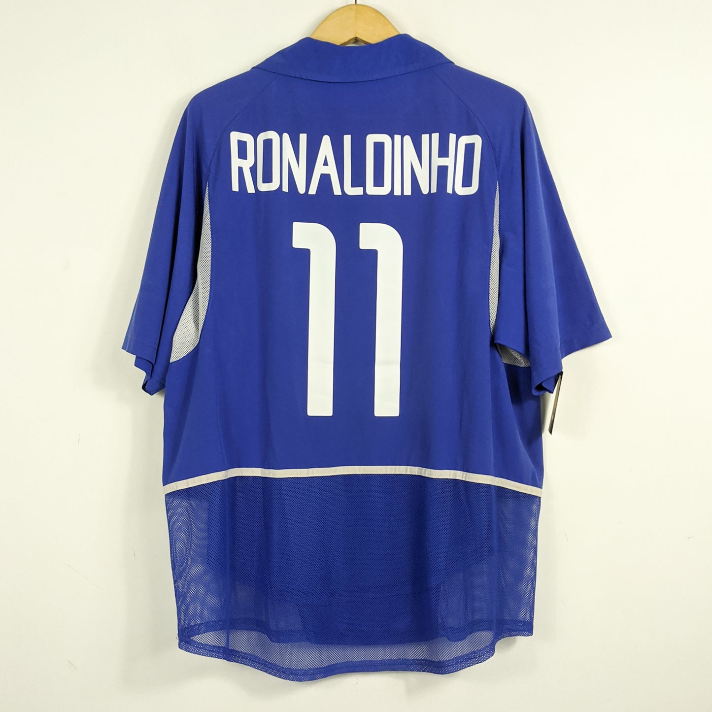 Authentic Brazil 2002 Away - Ronaldinho #11 Size L (Player Issue)