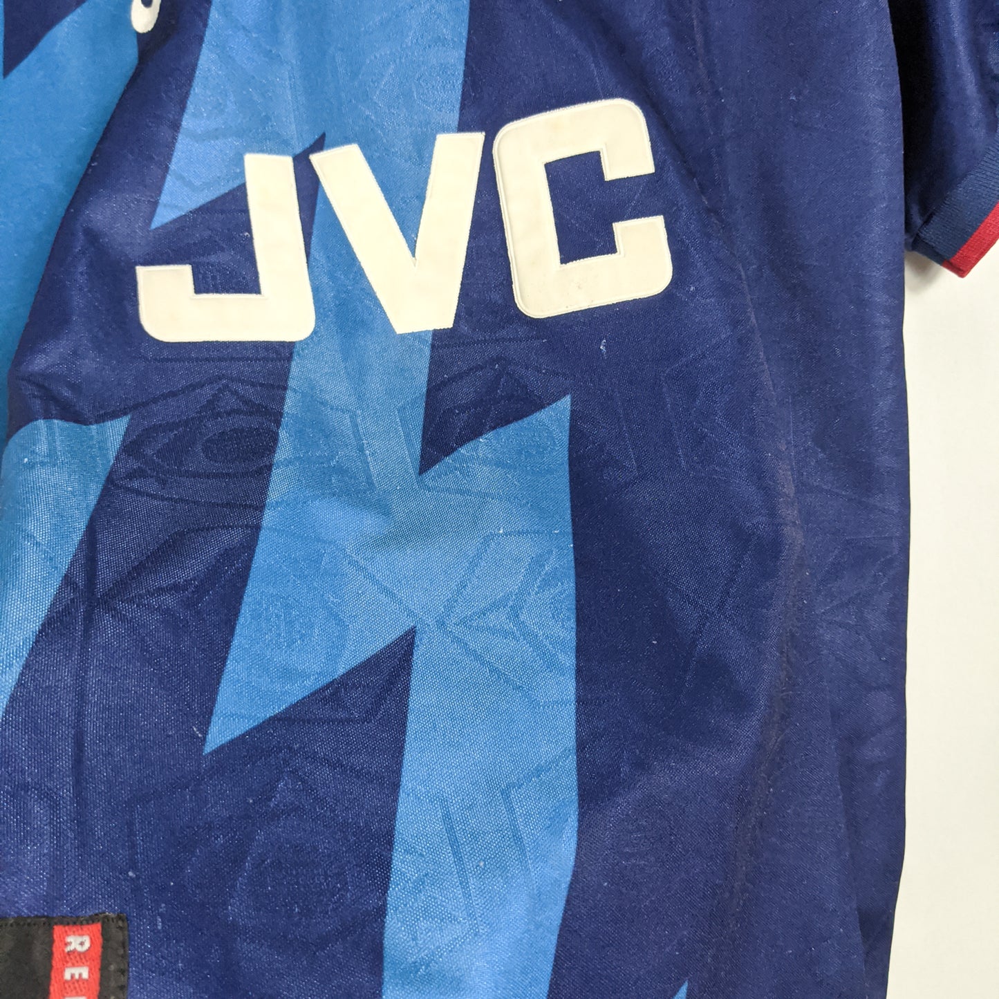 Authentic Arsenal 1995/96 Away - Wright #8 Size S
