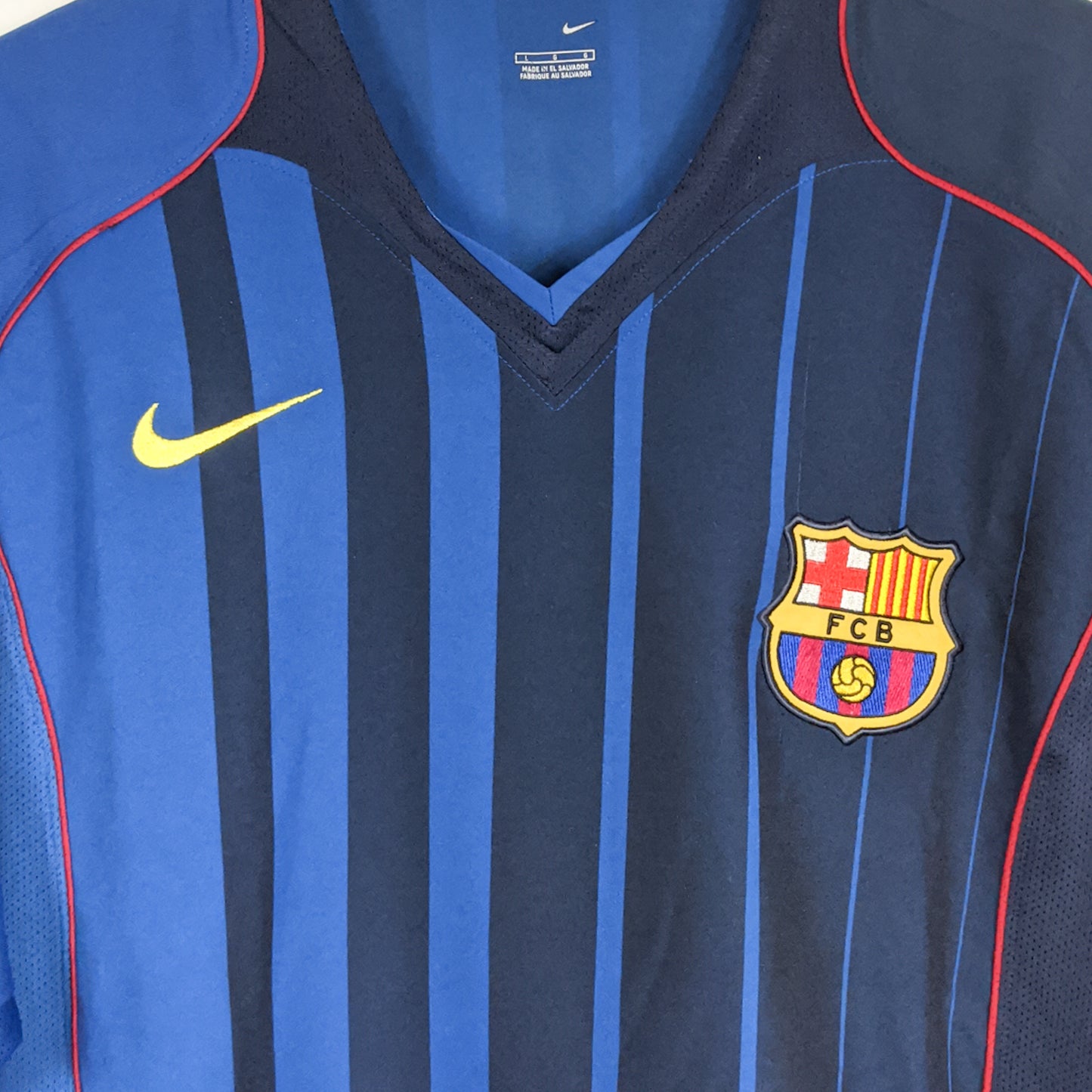 Authentic Barcelona 2004/05 Away - Messi #30 Size L fit XL