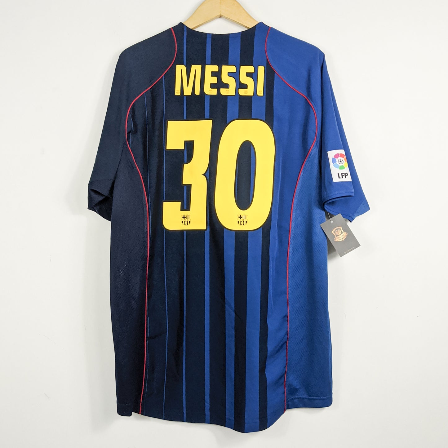 Authentic Barcelona 2004/05 Away - Messi #30 Size L fit XL