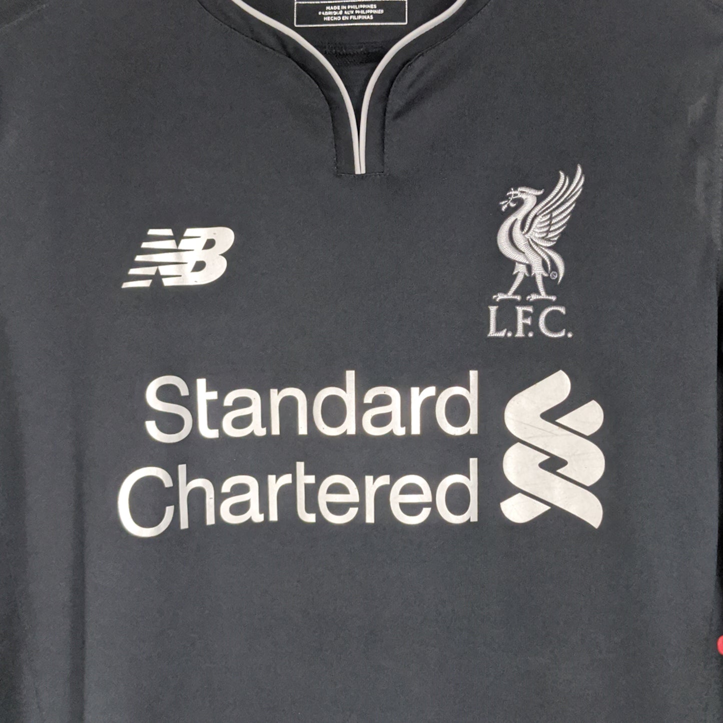 Original Liverpool 2016/17 Away - Coutinho #10 Size M (Long sleeve)