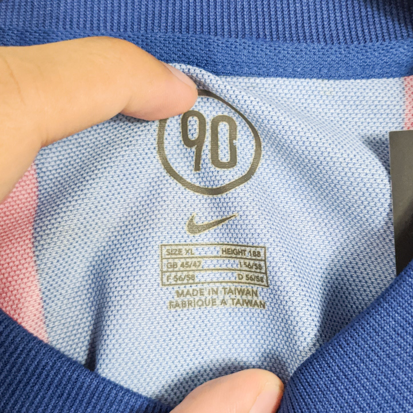 Original Barcelona 2004/05 Home - Ronaldinho #10 Size XL