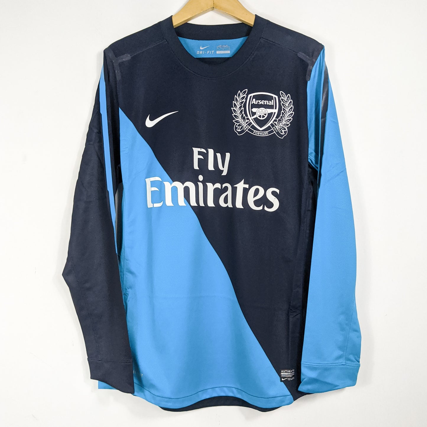 Original Arsenal 2011/12 Away - Henry #12 Size L (Long sleeve) (Player Issue) (With tags)