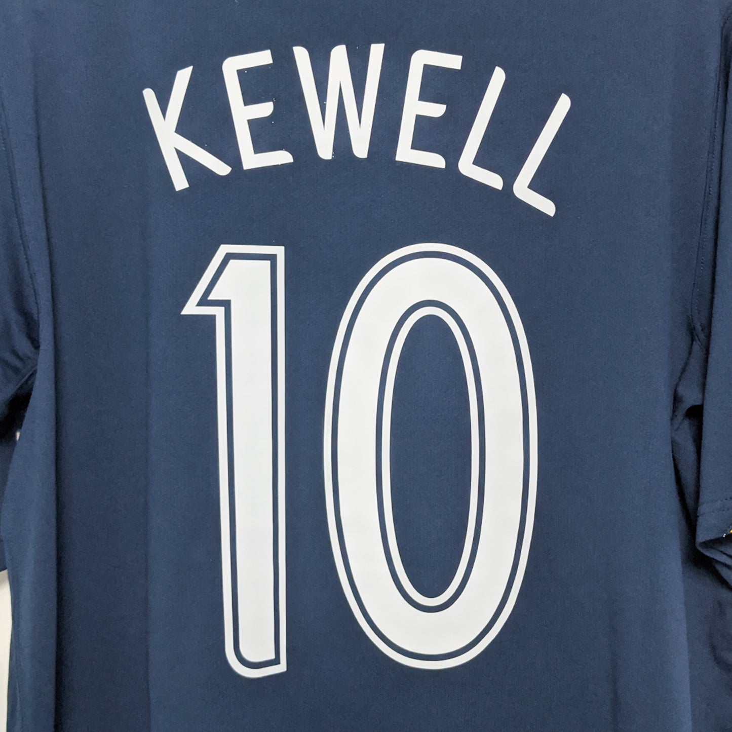 Original Australia 2006/07 Away - Kewell #10 Size XL (Bnwt)