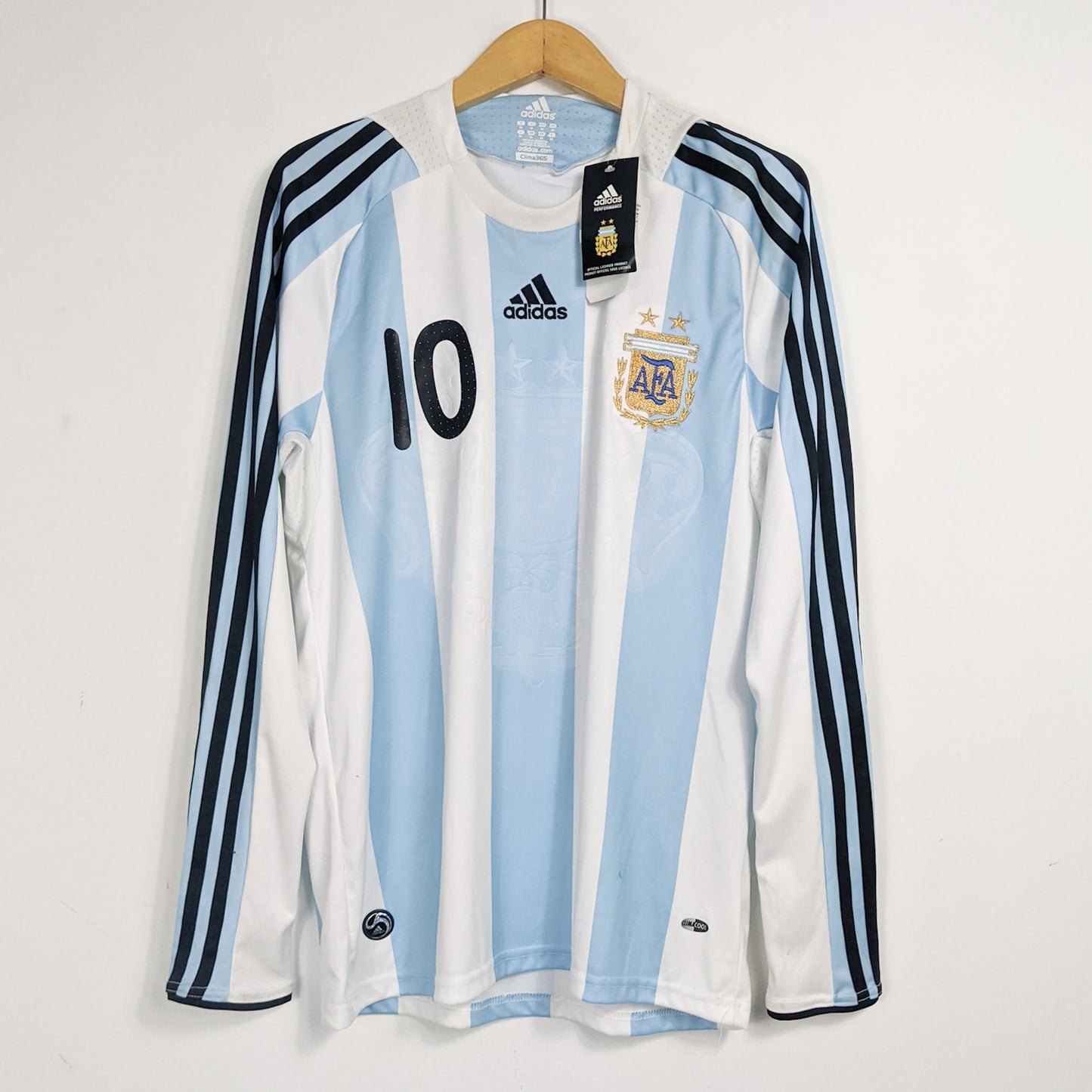 Original Argentina 2007/08 Home - Riquelme #10 Size M (Long sleeve) (Bnwt)