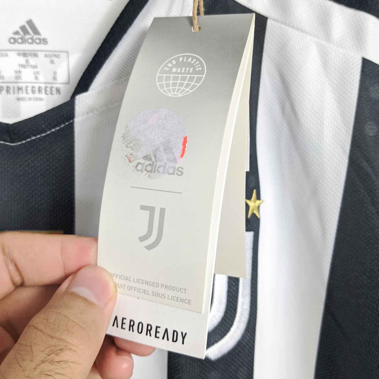Original Juventus 2021/22 Home - Ronaldo #7 Size XL (Bnwt)